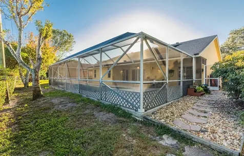 6610 NW 41st Terrace Coconut Creek FL 33073