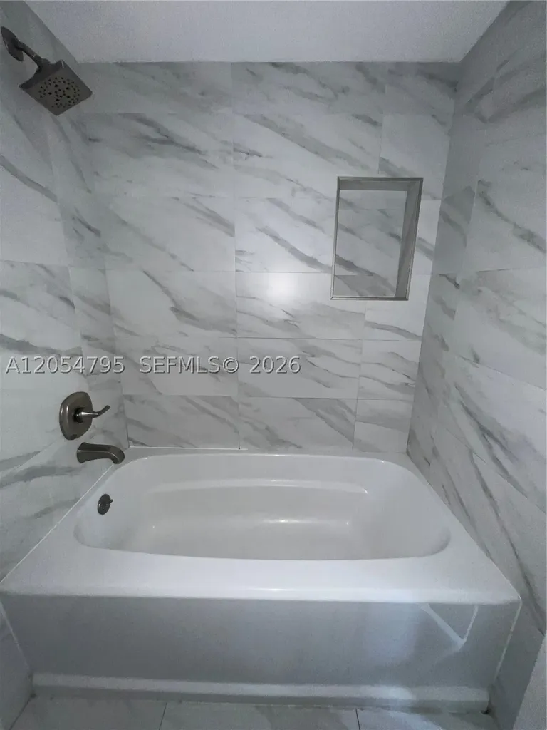 5801 Riverside Drive Coral Springs FL 33067