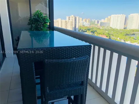 1000 Island Boulevard Aventura FL 33160