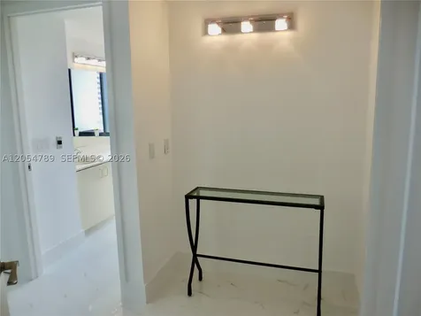 1000 Island Boulevard Aventura FL 33160