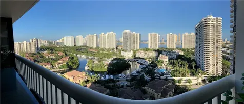 1000 Island Boulevard Aventura FL 33160