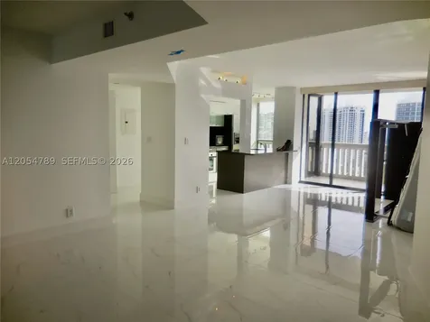 1000 Island Boulevard Aventura FL 33160