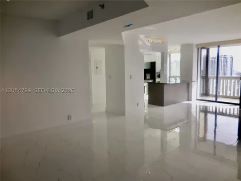 1000 Island Boulevard Aventura FL 33160