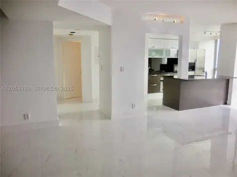 1000 Island Boulevard Aventura FL 33160