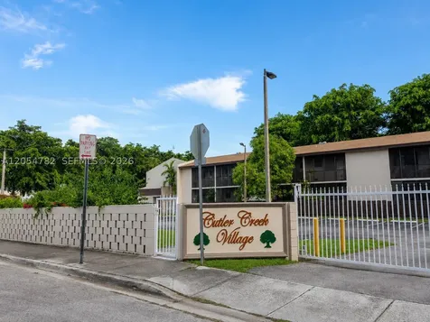 10370 SW 220th Street Cutler Bay FL 33190
