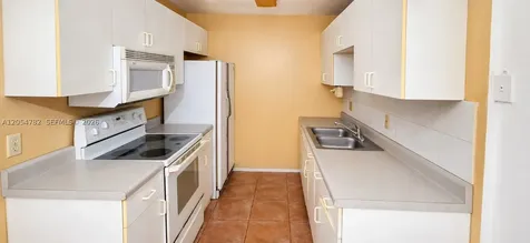 10370 SW 220th Street Cutler Bay FL 33190