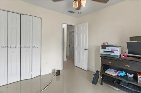 736 NW 8th Florida City FL 33034