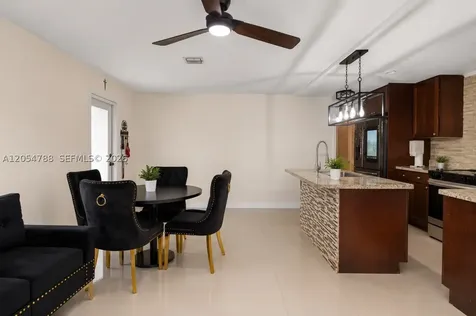 736 NW 8th Florida City FL 33034