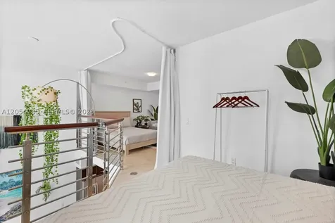 41 SE 5th Street Miami FL 33131