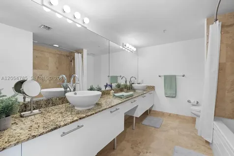 41 SE 5th Street Miami FL 33131
