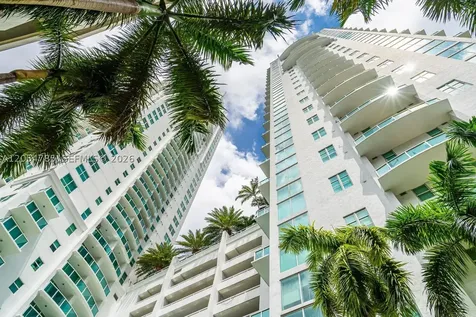 41 SE 5th Street Miami FL 33131