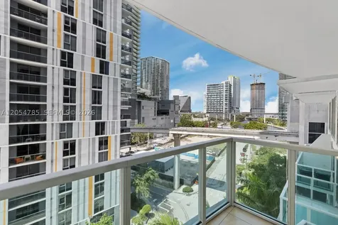 41 SE 5th Street Miami FL 33131