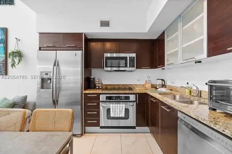 41 SE 5th Street Miami FL 33131