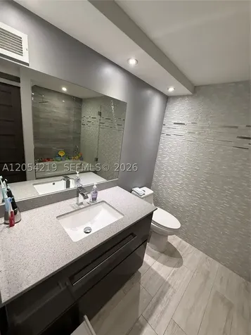 600 Parkview Drive Hallandale Beach FL 33009