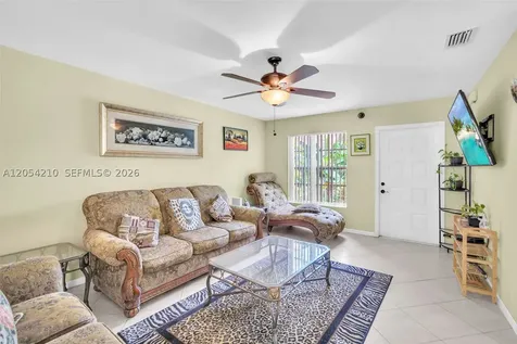 2282 SW 87th Terrace Miramar FL 33025