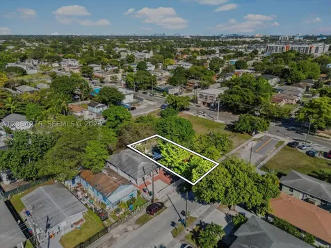 1829 NW 62nd Terrace Miami FL 33147