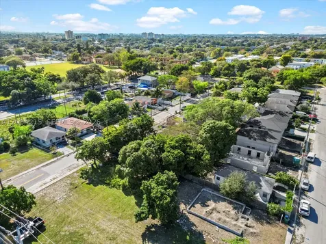 1829 NW 62nd Terrace Miami FL 33147