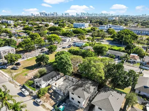 1829 NW 62nd Terrace Miami FL 33147