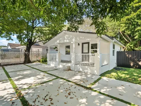 1829 NW 62nd Terrace Miami FL 33147