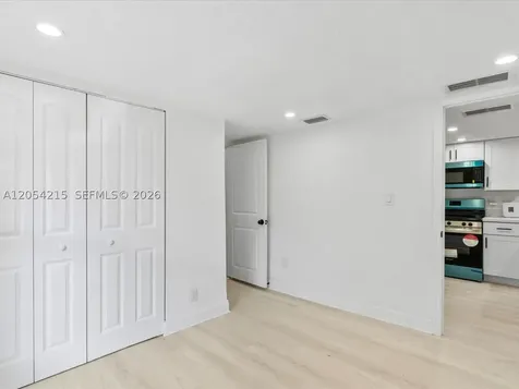 1829 NW 62nd Terrace Miami FL 33147