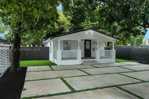 1829 NW 62nd Terrace Miami FL 33147