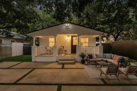 1829 NW 62nd Terrace Miami FL 33147