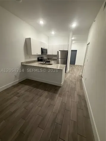 486 E 30th Street Hialeah FL 33013