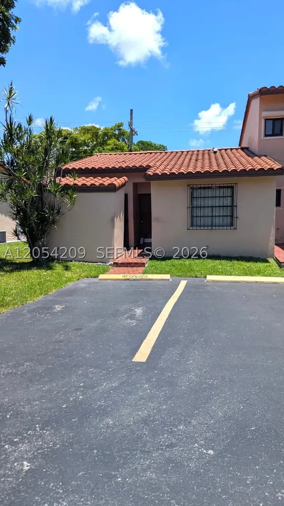 3809 SW 82nd Avenue Miami FL 33155