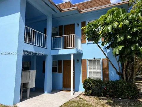 4951 Wedgewood Way West Palm Beach FL 33417