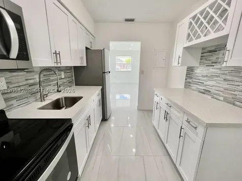 917 NW 103rd Street Miami FL 33150