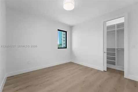 2735 SW 23rd Terrace Miami FL 33145