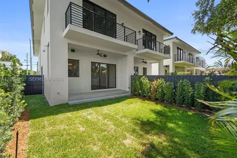 2735 SW 23rd Terrace Miami FL 33145