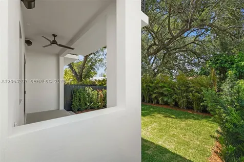 2735 SW 23rd Terrace Miami FL 33145