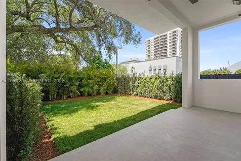 2735 SW 23rd Terrace Miami FL 33145
