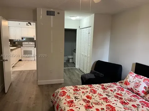 19901 E Country Club Drive Aventura FL 33180