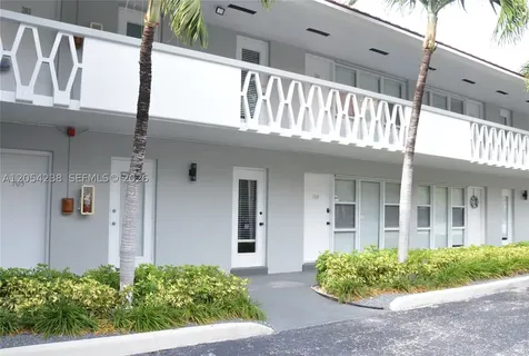35 Edgewater Drive Coral Gables FL 33133