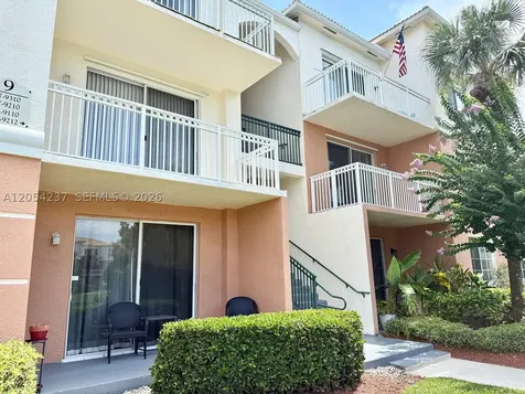 9208 W Myrtlewood Circle W Palm Beach Gardens FL 33418