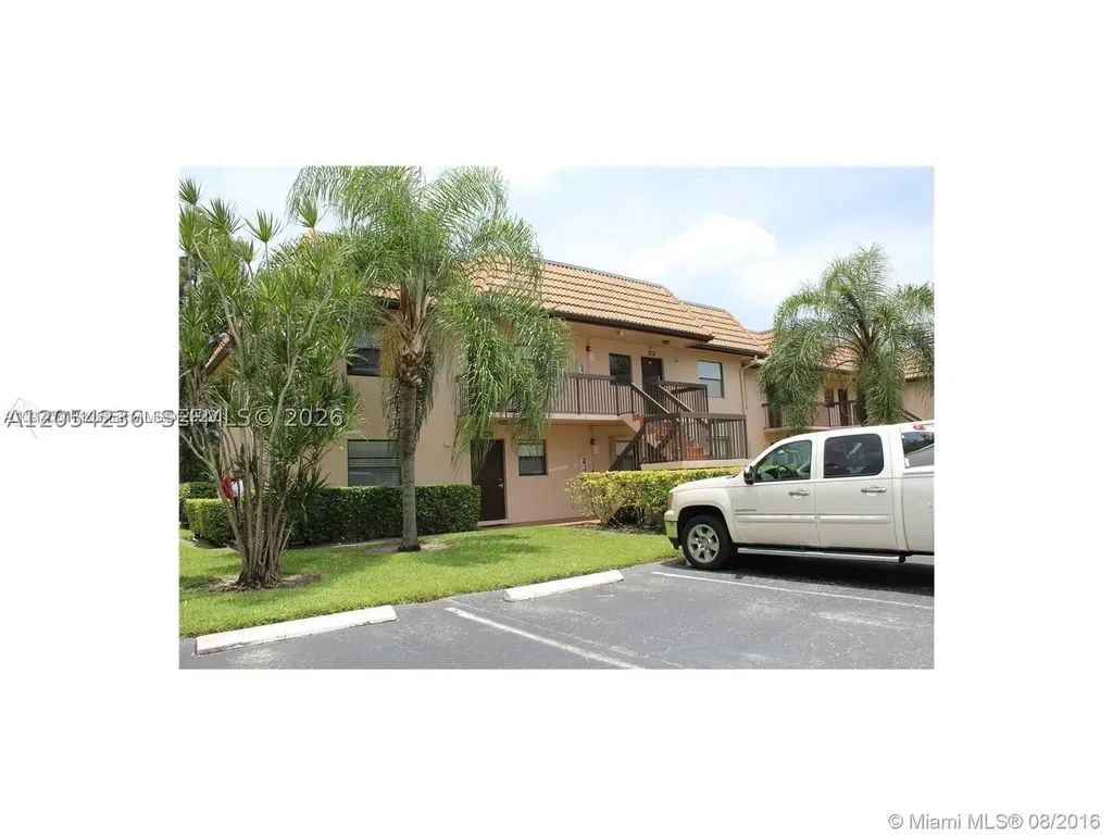 10437 NW 11th Street Pembroke Pines FL 33026