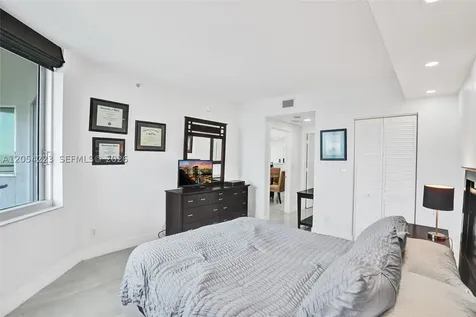 335 S Biscayne Boulevard Miami FL 33131