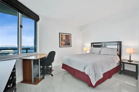 335 S Biscayne Boulevard Miami FL 33131