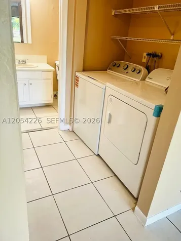4613 NW 91st Avenue Sunrise FL 33351