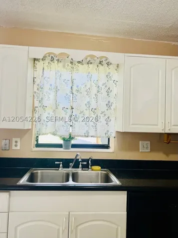 4613 NW 91st Avenue Sunrise FL 33351