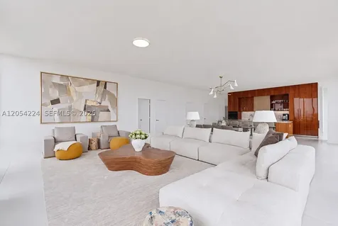 2678 Tigertail Avenue Miami FL 33133