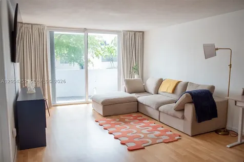 1045 10th Street Miami Beach FL 33139