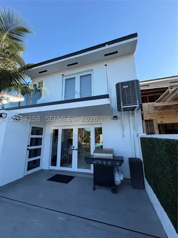 1955 NE 123rd Street North Miami FL 33181