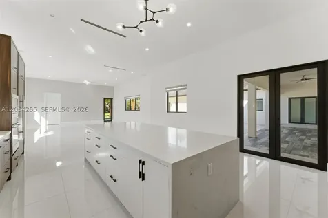 10005 SW 66th Street Miami FL 33173