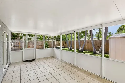 375 SW 61st Terrace Margate FL 33068