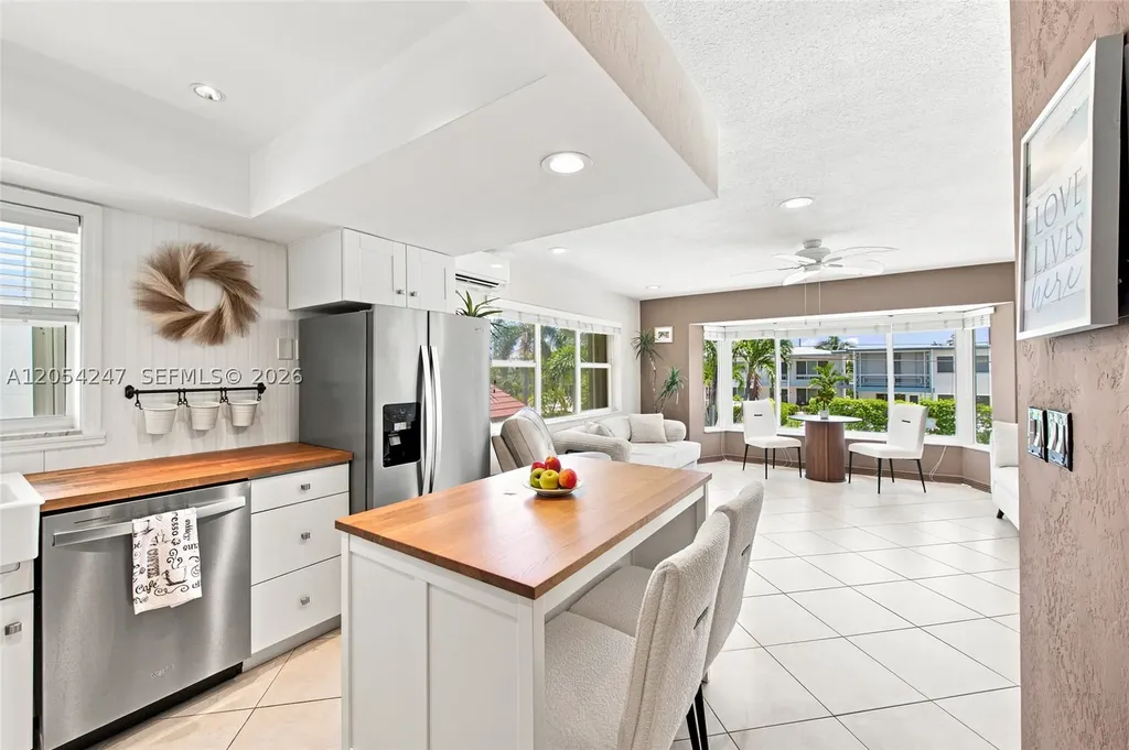 3216 SE 12th Street Pompano Beach FL 33062