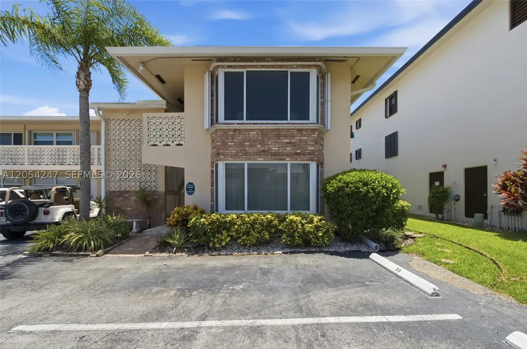 3216 SE 12th Street Pompano Beach FL 33062