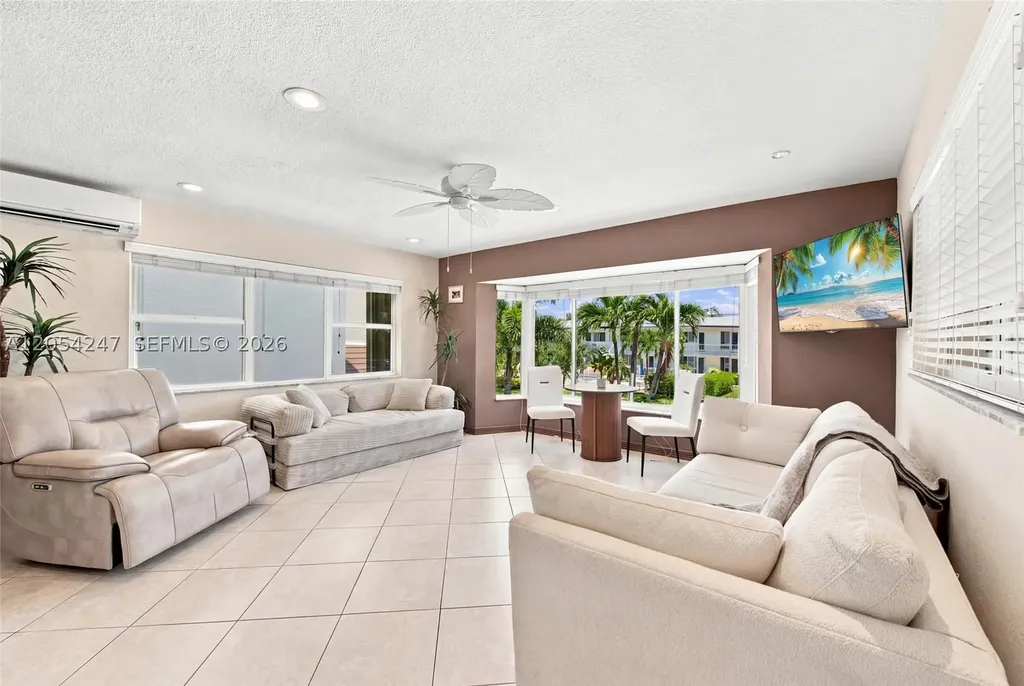 3216 SE 12th Street Pompano Beach FL 33062